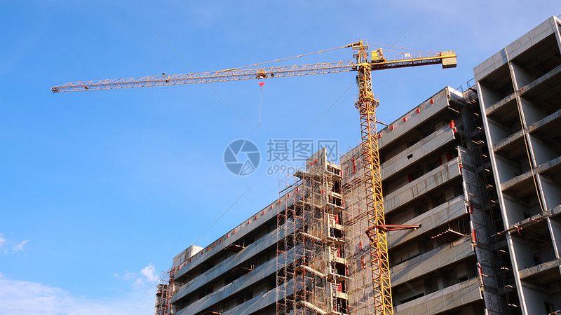 成都建筑资质代办：收费标准揭秘与关键考量